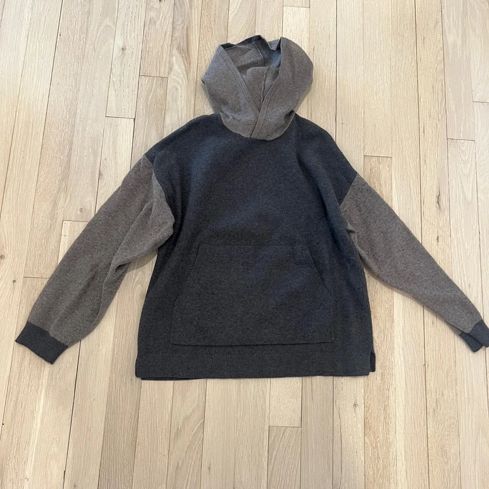 Zara Boys Two-Tone Colorblock Gray Knit Hoodie Sweater Size 11/12